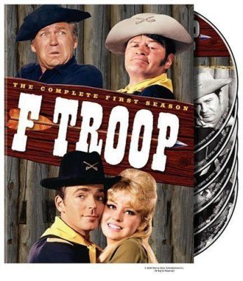  F Troop, Uma Alegria Indígena com Ação de Comédia e Cães Falantes!